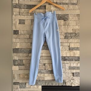 Vuori Light Blue Daily Leggings Sz Smal.  EUC